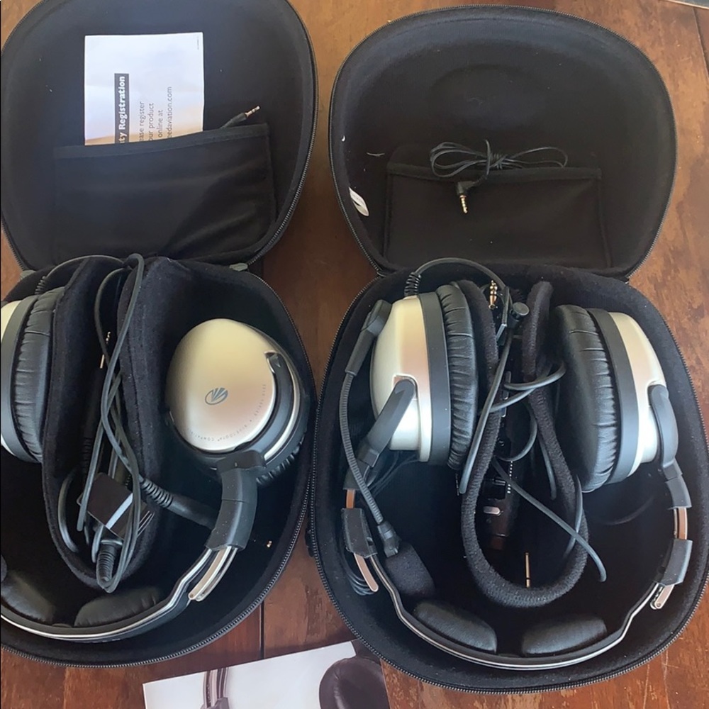 High quality lightspeed Zulu aviation headphones